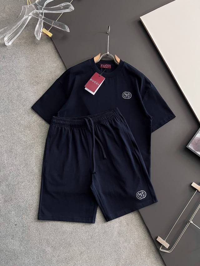 Gucc Set, 2025 Spring/Summer new unisex short-sleeved T-shirt! Logo embroidery d