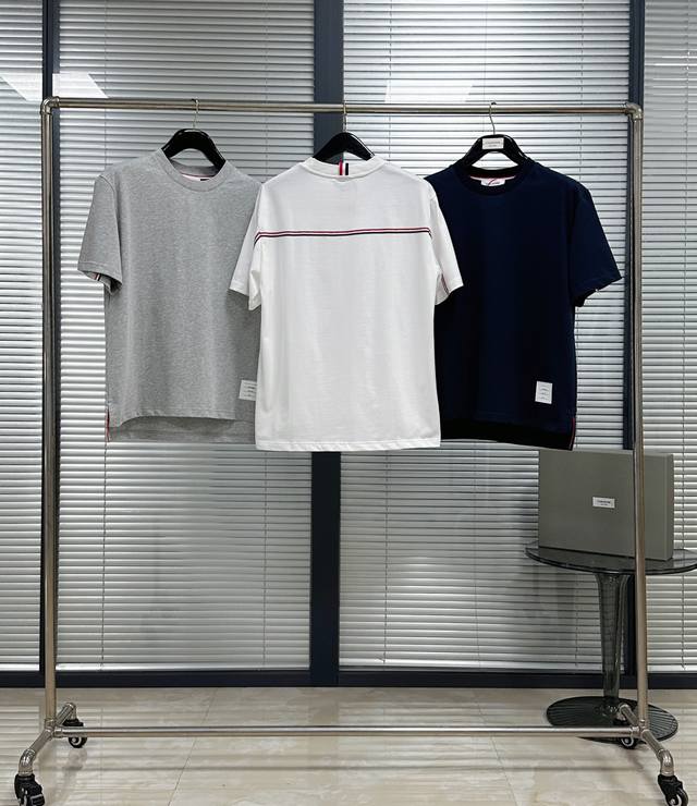 Tee Tb short-sleeved T-shirt with back webbing. Custom made pure cotton fabric.