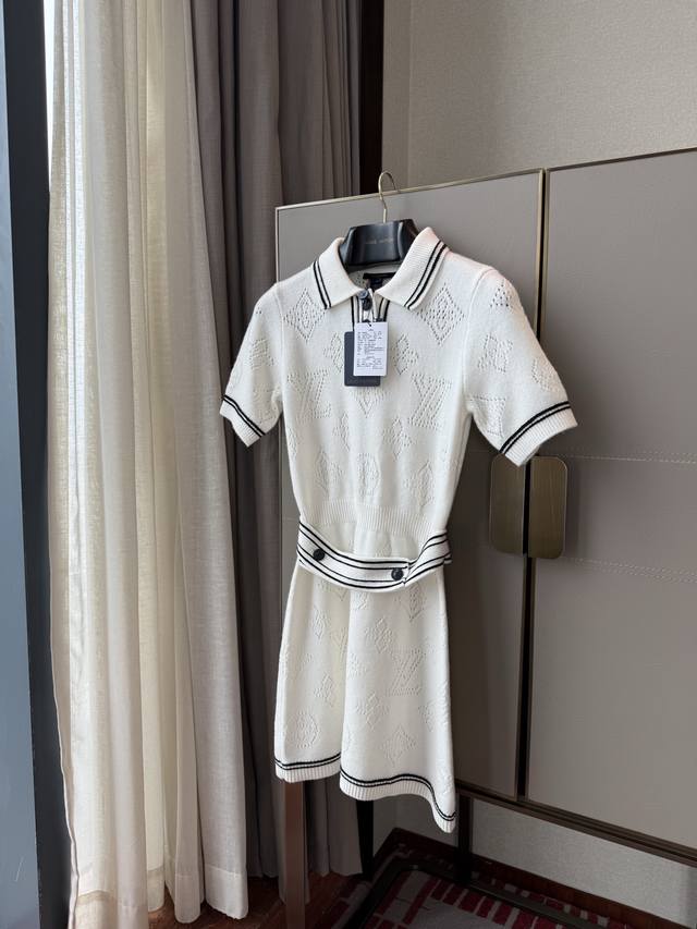 New Arrival! The premium Louis V* 25 Early Fall Sailing Collection is absolutely