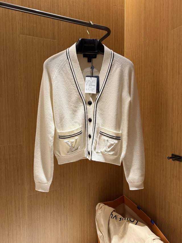 New Arrival! This premium Louis V* 25 Early Fall Sailing Collection is absolutel