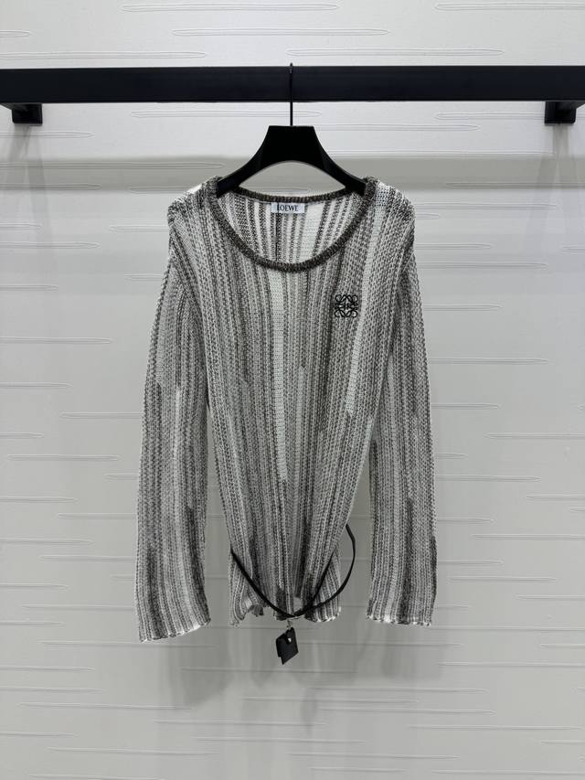New, original, high-quality Loew* 2025 Early Fall Collection! Long knit top with