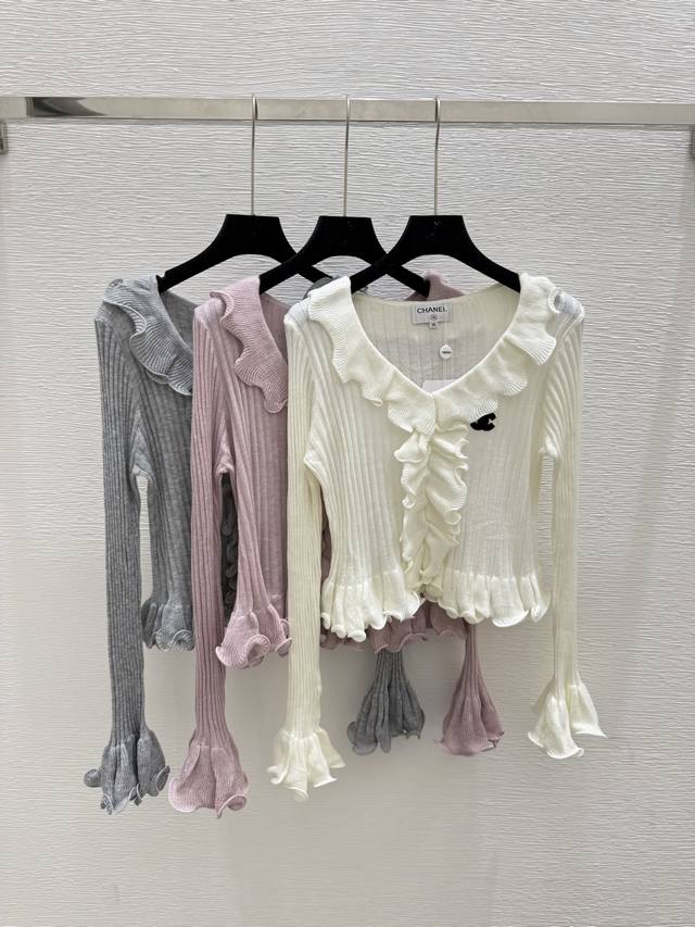 Chi home early autumn new style ruffle V-neck knitted long sleeves Color: white