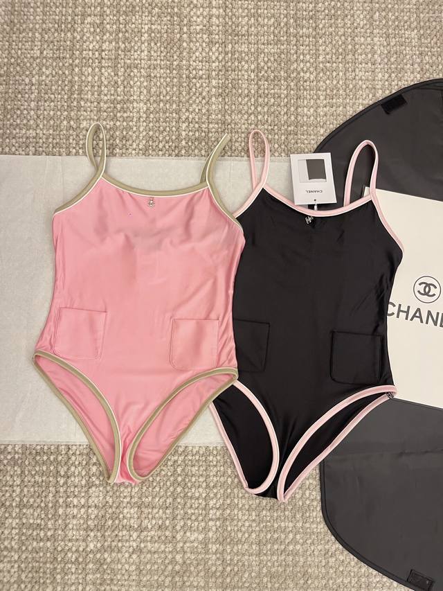 Chan'1 25Ss new arrival: Coco Beach series contrast-colored suspender one-piece