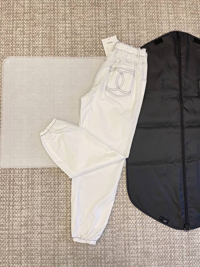 pants, Chan'1 25, Coco Beach, newly launched. High-stitched bow and ribbon hoode