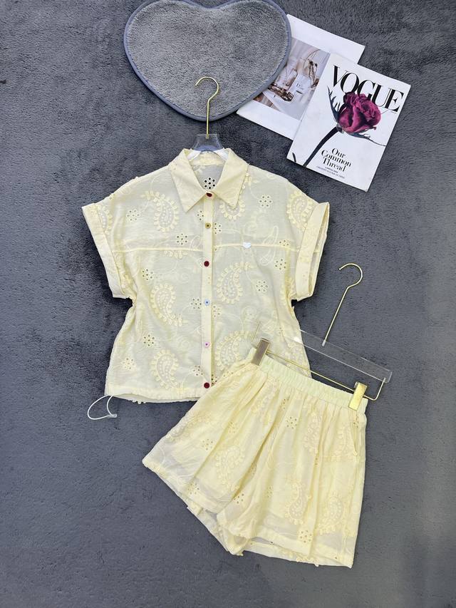 new design lapel hollow embroidery flower fashionable suit Sml
