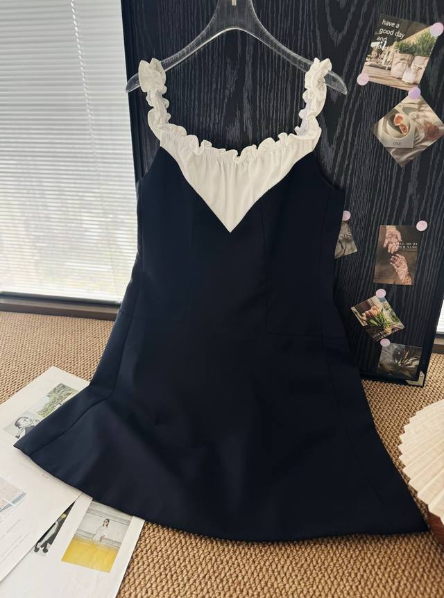 fit. The sleeveless design and shape contour to the shoulders, elongating the ar