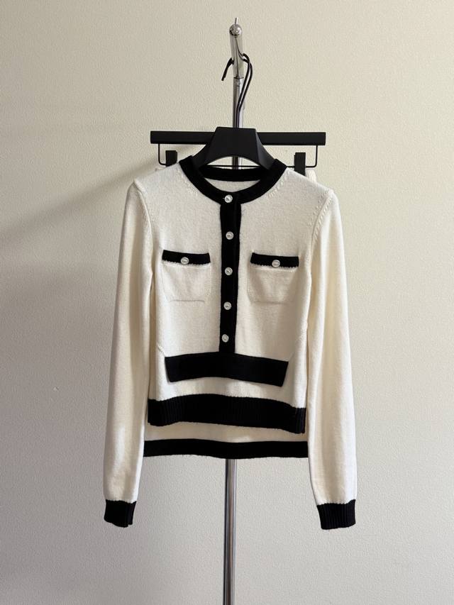 Chanel colorblock knitted cardigan show set! A must-have for every rich lady! Im
