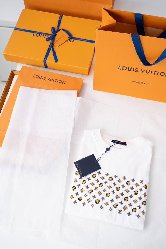 25Ss New Lou-Is Vuitton T-shirt, a limited edition collaboration with Nigo, feat