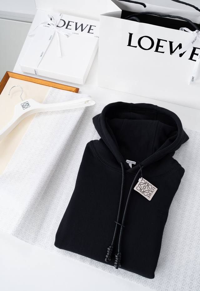 2025Loe We Cotton Loose Fit Hooded Sweatshirt The whole piece is loose-fitting a