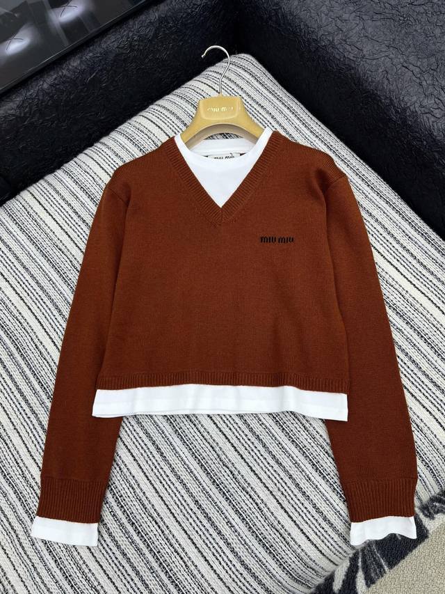 Popular item in stock, original quality* | 25 new faux two-piece logo-embellishe
