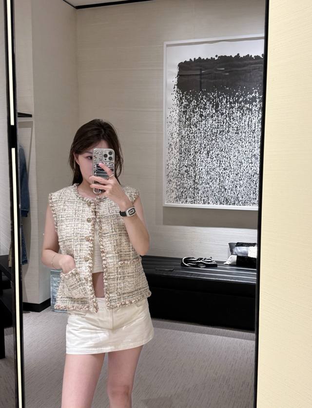 Chanel 25 early autumn new tweed Chanel style vest exquisite weaving soft and ri