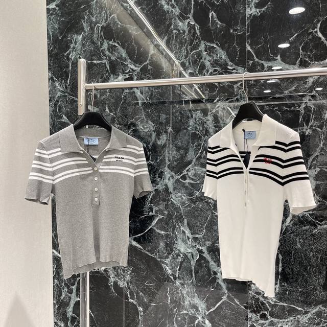 D 25 Early Autumn new knitted lapel short sleeve contrast stripe stitching desig