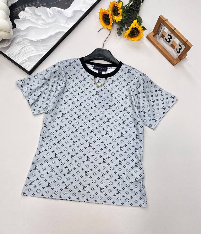 Louis Vuitton 2025 new full logo print chain short-sleeved T-shirt, customized Y