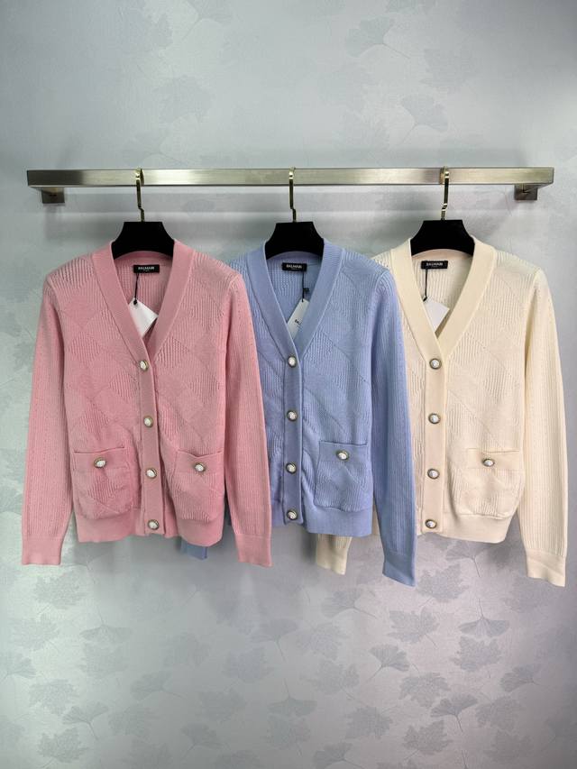 Babao*2025 Early Fall New V-neck knitted cardigan with metal buckle design and d