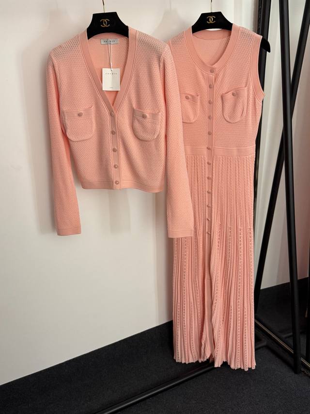 Style No. 20254455 Sandr* new knitted suit, double pocket V-neck long-sleeved kn