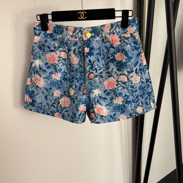 Style No. 20254428 Lv* New style pink flower print shorts, blue, Sml, M size; wa