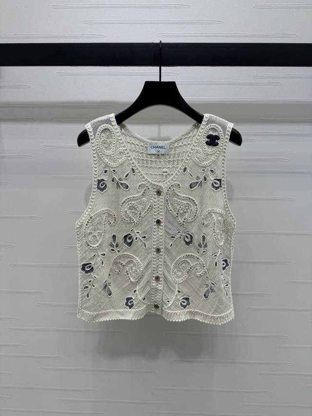New, original, high-quality Chane* 2025 Early Fall Collection! 3D hand-crocheted