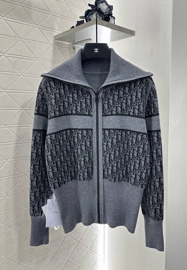 Dio*2025 New arrival: Reversible knitted jacket, custom-woven from Yb cashmere y