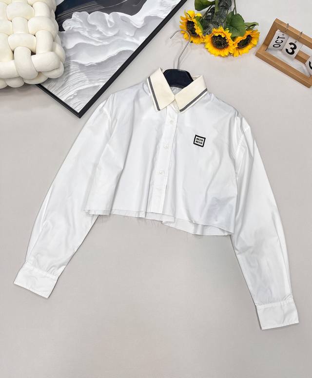 Miumiu 2025 new cropped shirt, custom YB twill cotton material, delicate texture