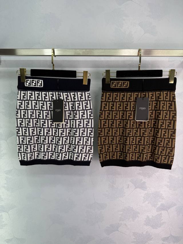 Fend* Classic Series! New Fend jersey skirt from the Fend series featuring a cla