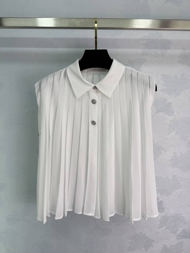 Chane* sleeveless top with pleated skirt, shipping on the 25th summer collection