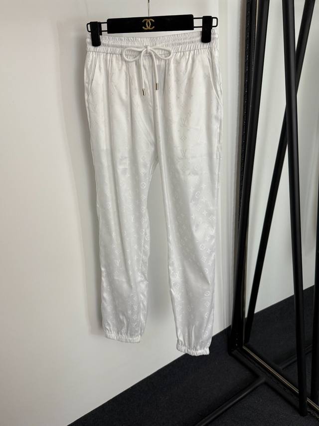 Trousers, White, Black, Sml, M Size; Waist 64 Elastic, Length 95.