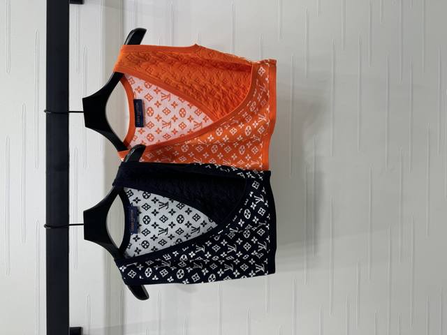 New, original, high-quality Louis Vui*Ton 2025 Early Fall collection! Crossover