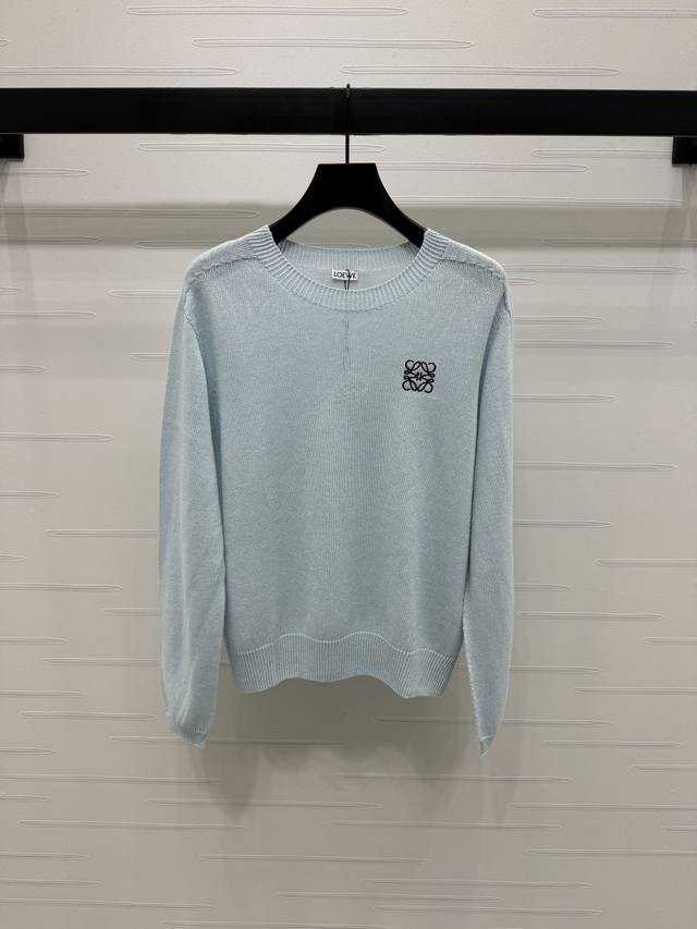 New, original, high-quality Loew* 2025 Early Fall collection! Totem logo knit lo