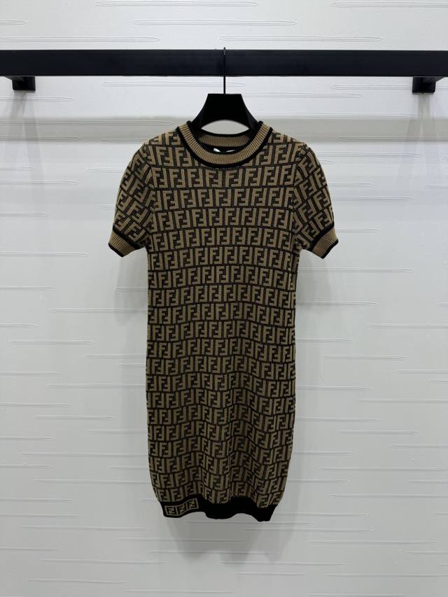 New Arrival, High-Quality Original, Fend* 2025 Early Fall Collection! This short