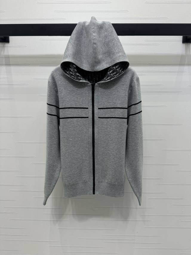 New, original, high-quality Dio* 2025 Early Fall Collection! Reversible knitted