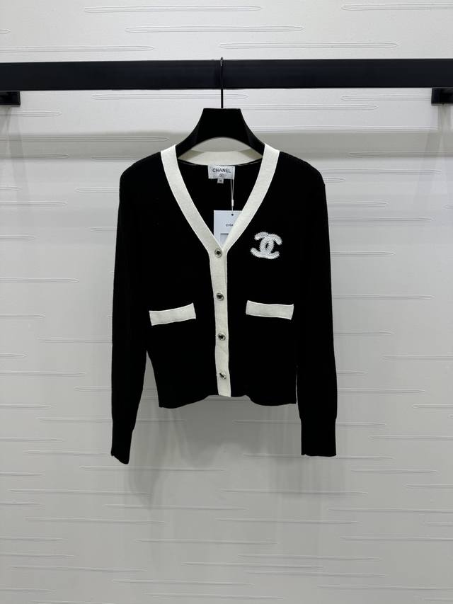 New Original High-Quality Chane* 2025 Early Fall Collection! Vertical Pit Stripe