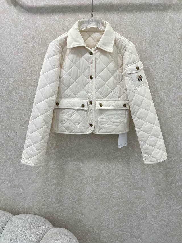 Moncl*R 25 new diamond quilted padded short jacket. Elegant lapel, double pocket