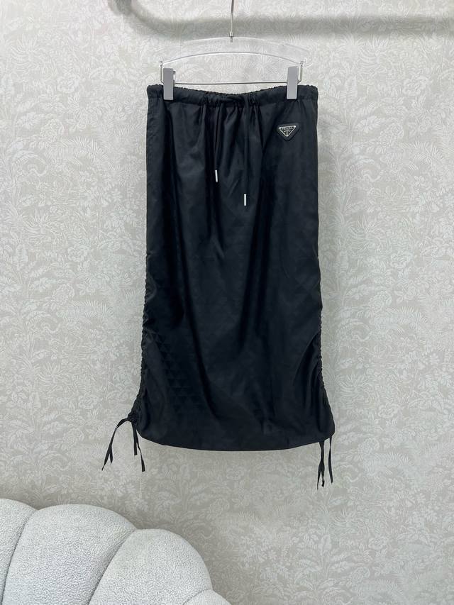 Prad* 25 new nylon skirt, custom-made with a subtle logo and drawstrings on both