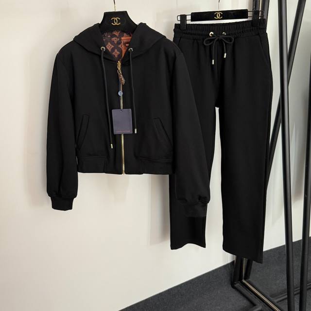 Style No. 20254384 Lv* new sports suit, monogram logo double-sided long-sleeved