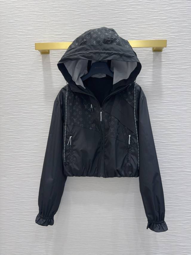 20cm, center back length 45cm.