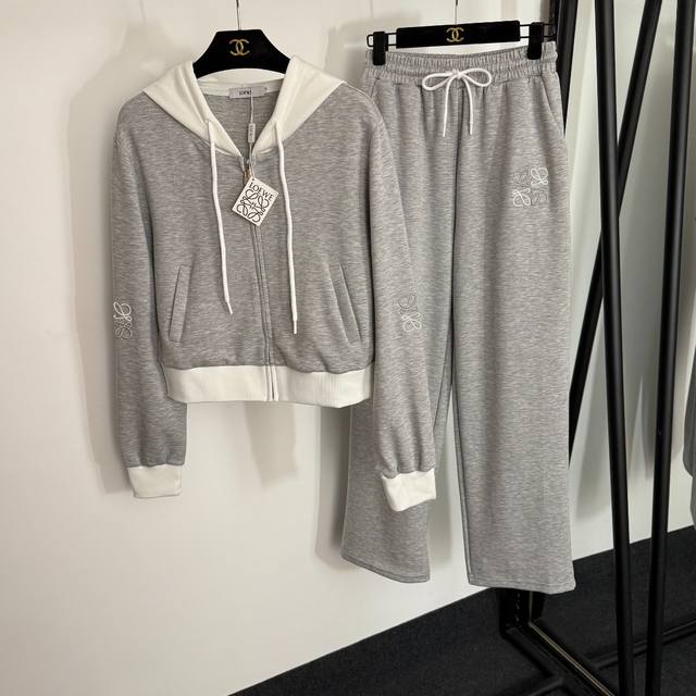 Style No. 20254369 Loew's newest sports suit, side logo embroidery colorblock ho