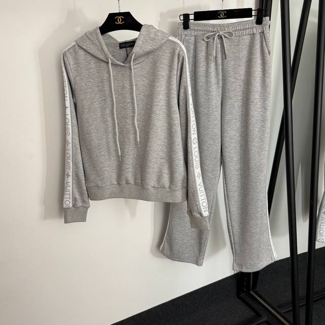 Style No. 20254364 Lv* new sports suit, letter webbing stitching long-sleeved ho