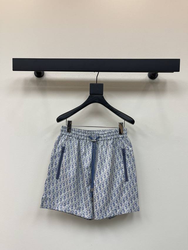 Dio* Classic Taffeta Jacquard Collection Shorts are crafted from technical taffe