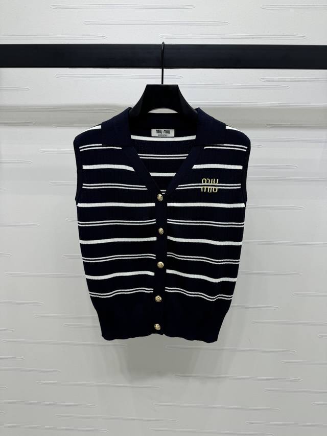 New, original, high-end Miumi* 2025 Early Fall Collection! Lapel knitted vest! C
