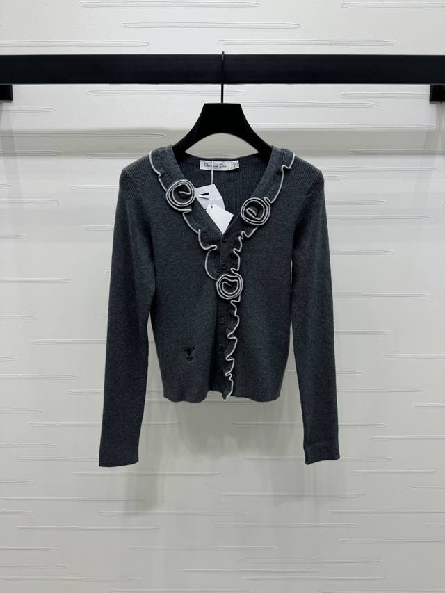 New Arrival, Original, High-Quality, Dio* 2025 Early Fall Collection! This V-Nec