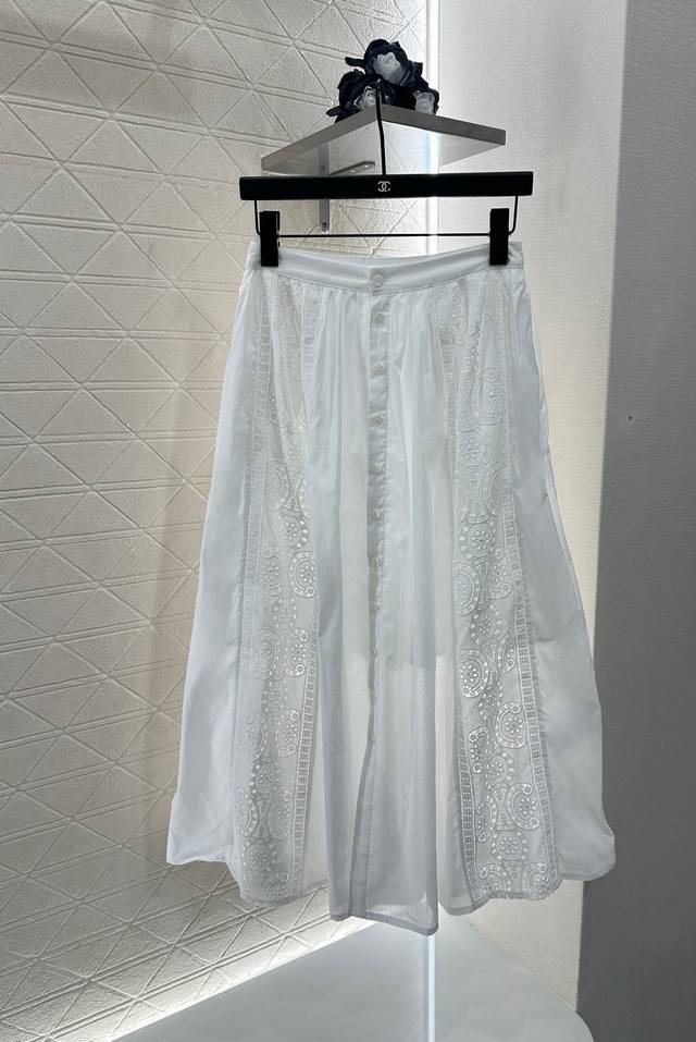 Celin*2025 New Arrival. Custom-made embroidered hollow midi skirt made of YB twi