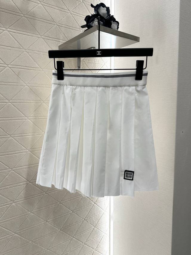 Miumi*2025 new arrivals: short shirt and pleated short skirt set, custom Yb twil