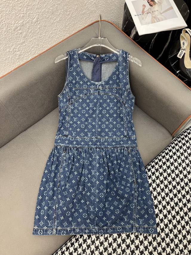 Louis Vuitto* 25Ss new sleeveless dress with denim jacquard fabric and puffy ski