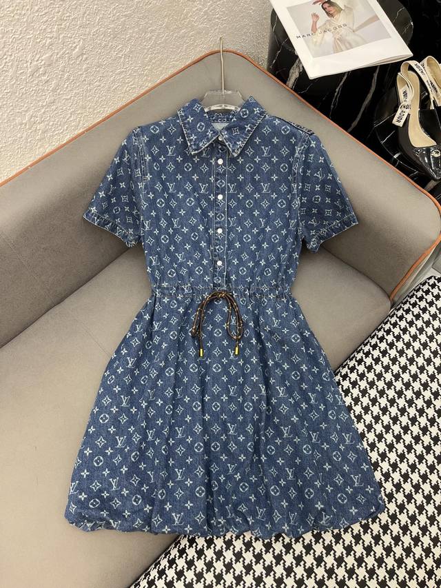 Louis Vuitto* 25Ss new lapel dress in denim monogram jacquard fabric with drawst