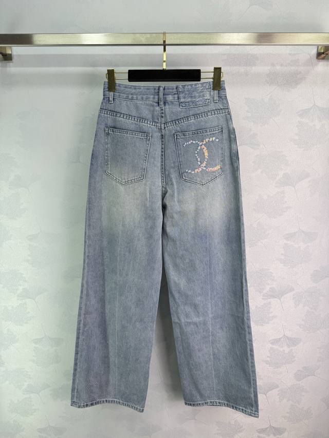 Chane 25 new arrival, back pocket sequined denim trousers. Made of imported cott