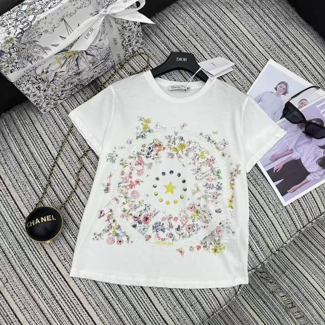 Highly recommend Dio* 25Fw's new early fall floral five-pointed star print crew