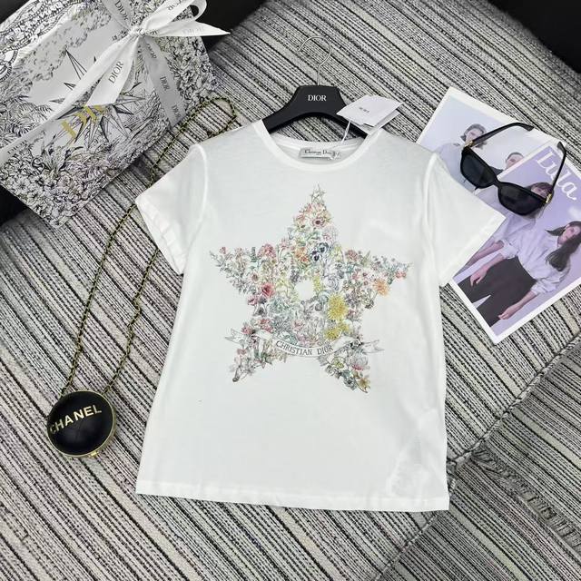 Highly Recommended: Dio* 25Fw's New Early Fall Floral Star Print Short-Sleeve T-