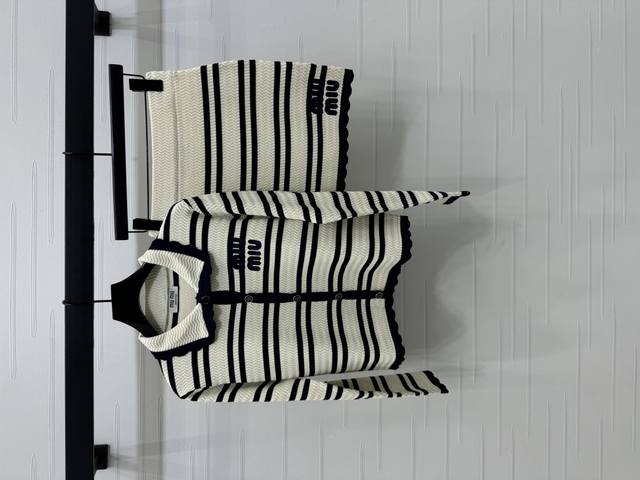 New, original, high-quality Miumi* 2025 Early Fall collection! Striped lapel kni