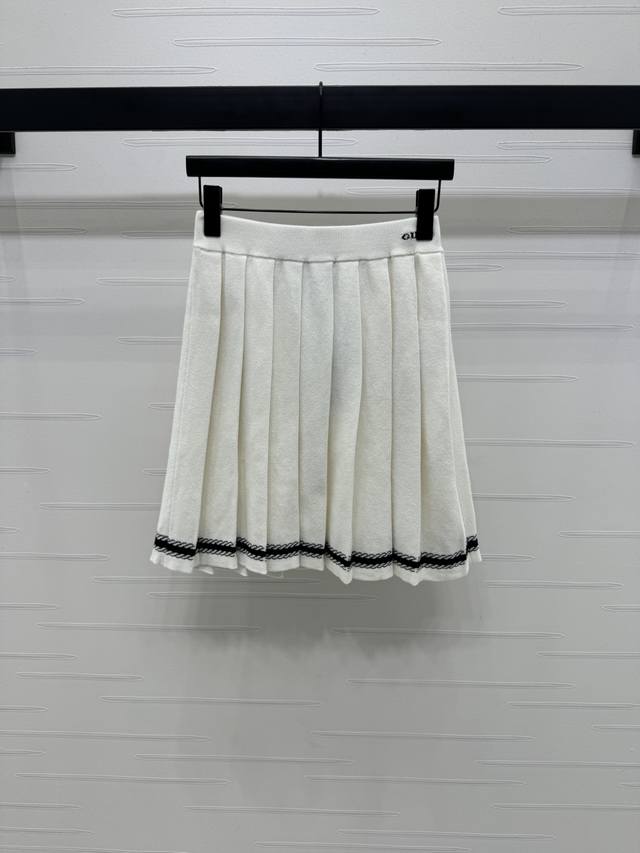 New, original, high-quality Gucc* 2025 Early Fall Collection! Knitted pleated sk