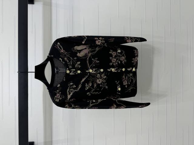 New, original, high-quality Chane* 2025 Early Fall Collection! Rhinestone floral